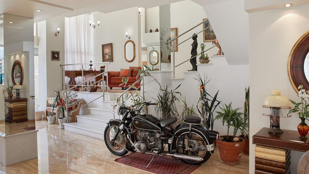 Preveza City Comfort Hotel ภายนอก รูปภาพ