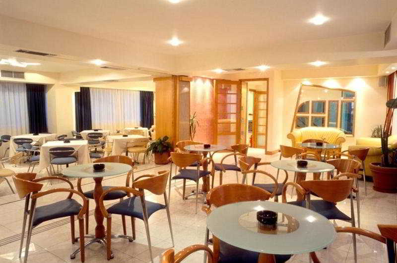 Preveza City Comfort Hotel ภายนอก รูปภาพ