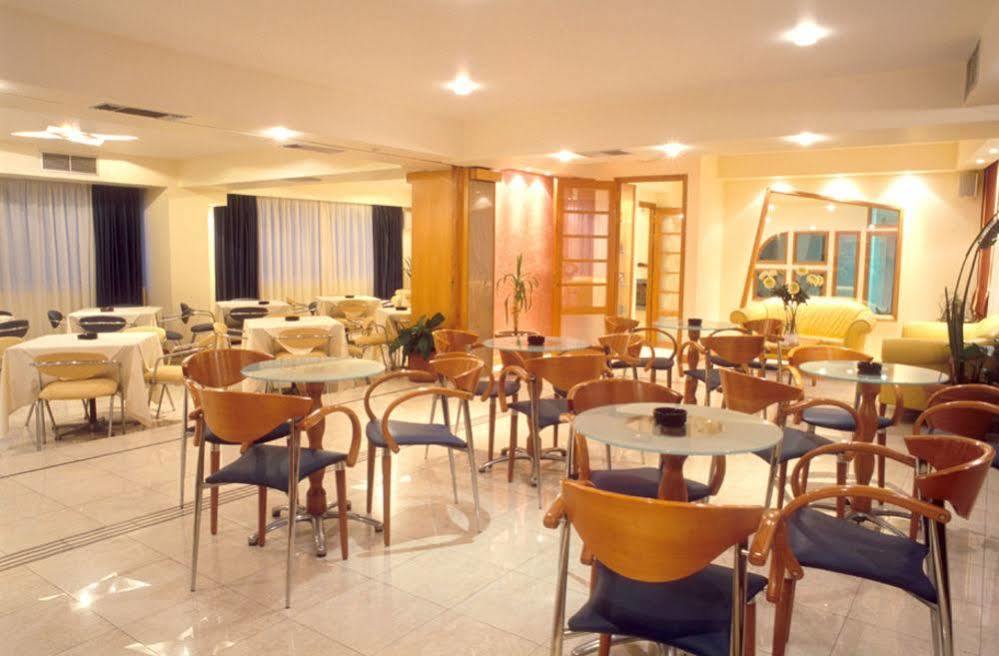 Preveza City Comfort Hotel ภายนอก รูปภาพ